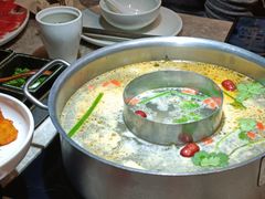 -丽江龙继斑鱼庄(罗宾森购物广场店)