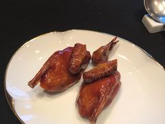 脆皮妙龄鸽-新荣记(椒江店)