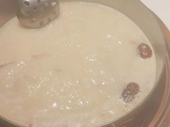 -洪氏嗨捞·猪肚鸡火锅(阳光天地店)