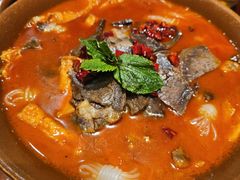 腾越牛肉锅-一品滇香·云南菜(公益西桥店)