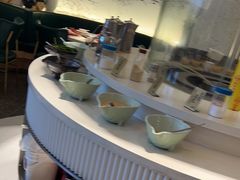 -三人行骨头王火锅(长寿店)