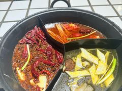 -贰回巷火锅馆(钟楼店)