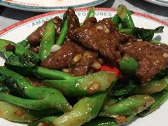 沙茶芥兰炒牛肉-皇后餐厅-煲仔·小菜·打边炉(古北店)