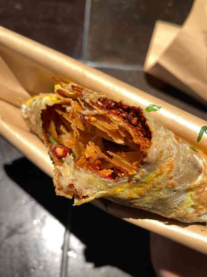 白毛煎饼王-"排好长队.能吃特饱.花生太多了,吃的累."-大众点评移动版