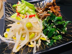 -山川小町·极番烧肉(新地假日广场店)