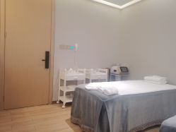 -香港倾城国际·美容美体中心