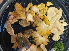 菌菇拼盘-丽江庭院之爱在路上(西单店)