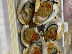 -蚝哥花姐湛江烤生蚝(美丽湾市场店)