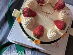 -山与蓝·轻糖鲜果蛋糕(勒泰店)
