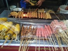 -小魏哥果仁烤面筋
