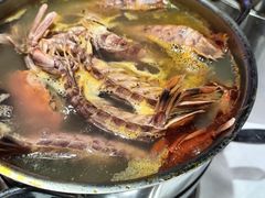 -领鲜活海鲜榴莲自助火锅(东门店)