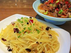 -严记小天府酸菜鱼(西四路店)