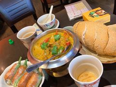 -大头虾越式风味餐厅(光明广场店)