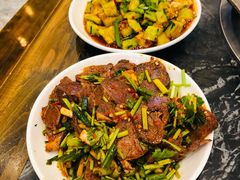 盐边牛肉-泸州酸菜豆花火锅川师店