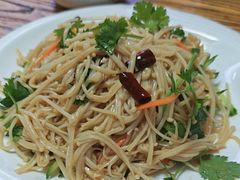 -溢心园香河肉饼总店