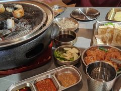 -围炉肉舍•炭烤活鳗•丹东海鲜烤肉(步行街店)