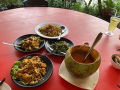 -大树下海鲜饭店