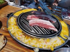 -青瓦炭韩潮烤肉(花园道店)