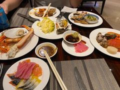 -广州万富希尔顿酒店·感趣自助餐厅·金秋蟹宴生蚝海鲜刺身烧烤