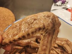 藤椒爪翅-王浩儿纪六孃甜皮鸭(乐山总店)