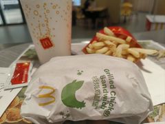 -麦当劳(民盈·国贸城店)