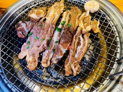 -草家酱蟹炭火烤肉店(珲春南路一店)