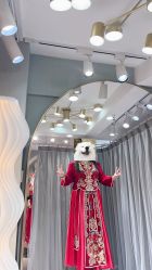 -衣贝姿婚纱礼服馆