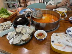 -老何家后安粉·糟粕醋海鲜火锅(三亚湾椰梦长廊店)