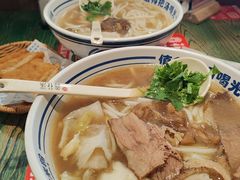 -鑫花溪牛肉米粉(东环大润发店)