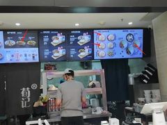 -荀记肉夹馍(三八家乐福店)