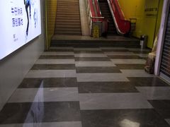 -广州壹马服装广场