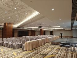 -广州中心皇冠假日酒店·宴会厅