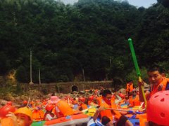 -安吉龙王山峡谷漂流