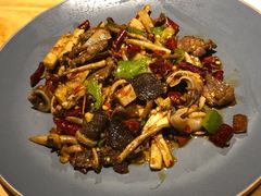 -十三式重庆江湖菜(金茂览秀城店)