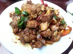 黄焖鸡-苍洱春饭店