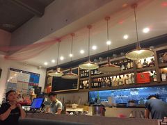 -樱花里音乐餐吧·牛扒椰子鸡(东圃店)