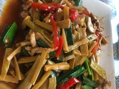 鲜笋炒肉片-自游人·美食一楼·地道徽菜(三十年名店)