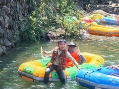 -安吉龙王山峡谷漂流