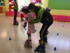 -阿布溜溜(同曦假日百货店)