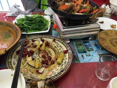 -乡土特色.冷锅鱼.牦牛肉汤锅