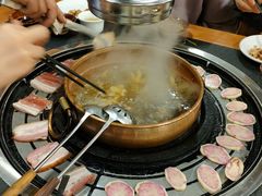 -阿山卓·野生菌火锅·纳西火塘烤肉