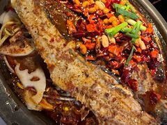 -鸣记脆皮烤鱼·海鲜烤鱼(三八广场店)