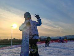 -华彬猛犸滑雪场