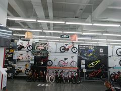 -迪卡侬(明光路店)