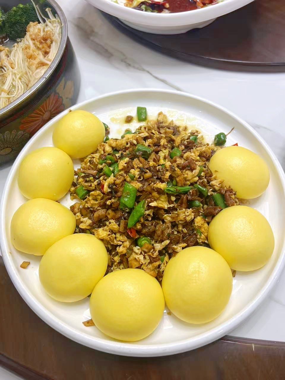 家的不错喔
「地皮菜饼」「杂粮包外婆菜」图片是这两个都非常不错