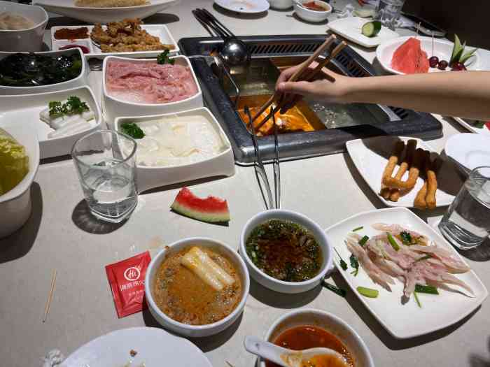 海底捞火锅勒泰购物中心店