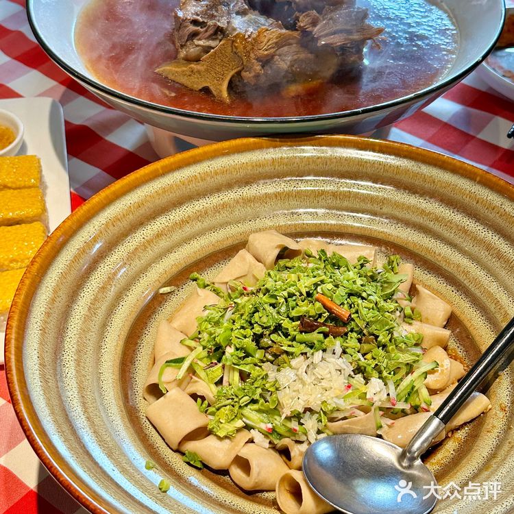 🍜每年春天反复来吃的香椿油泼面！错过等一年！