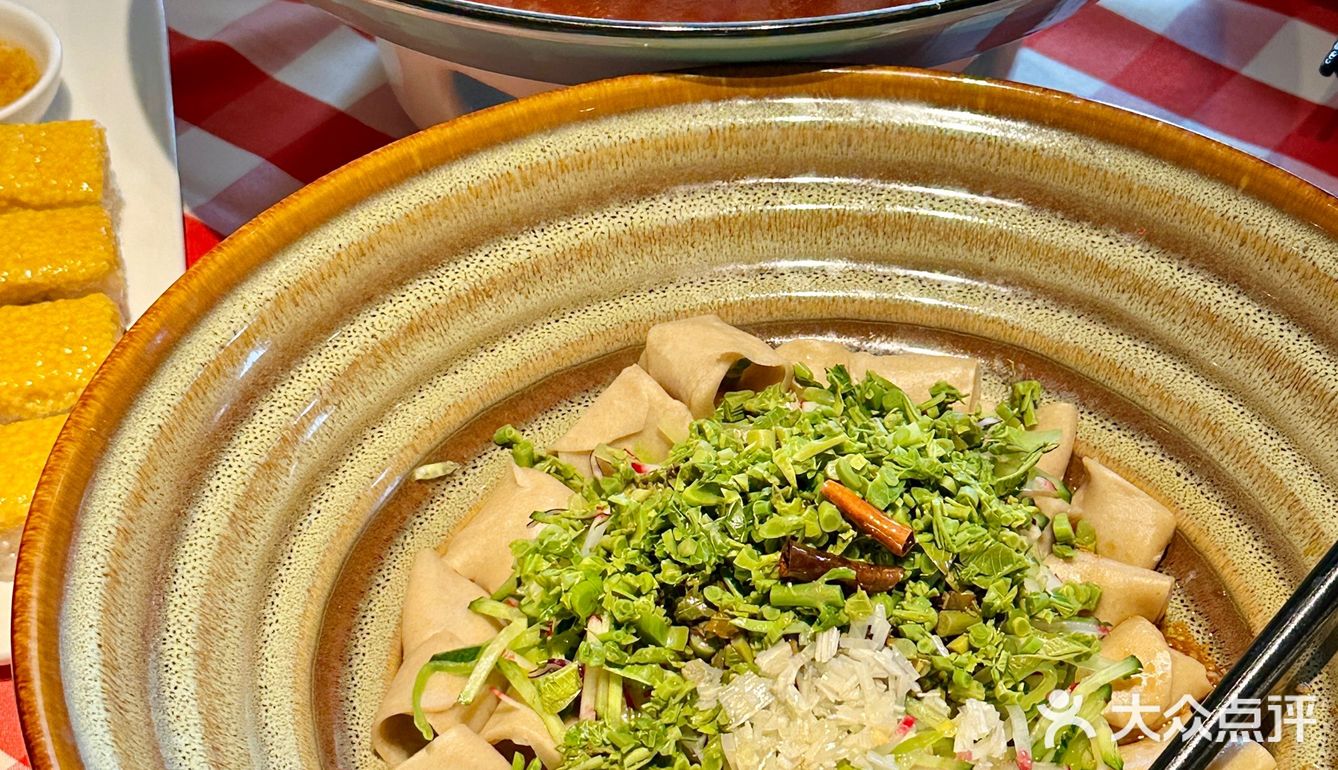 🍜每年春天反复来吃的香椿油泼面！错过等一年！