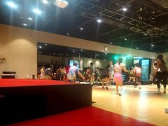 -超级猩猩健身·团课·瑜伽(花园道店)