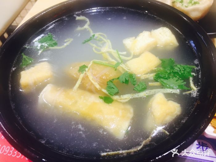 千张包油面筋粉丝汤